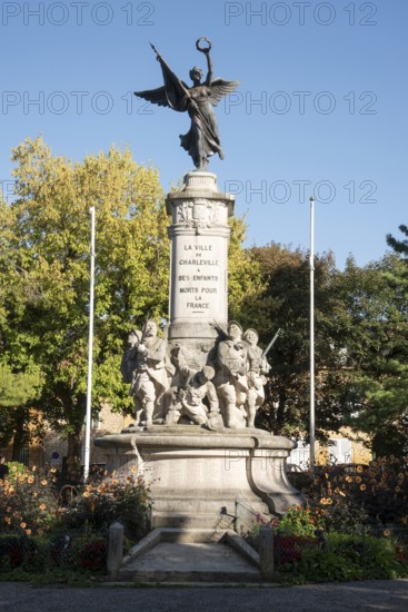 Memorial to the dead of the First World War, Winston Churchill Square, Charleville-Mézières,