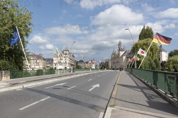 Bridge over the river Meuse, Hôtel de Ville, Town Hall, Charleville-Mézières, Mézières district,