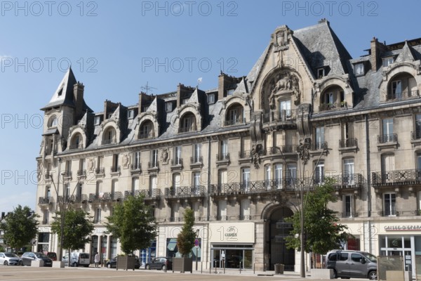Historic buildings, Place de Hôtel de Ville, Town Hall Square, Rathausplatz, Charleville-Mézières,