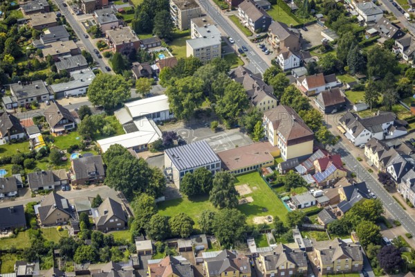 Aerial photo, Regenbogenschule in Rünthe, Bergkamen, Ruhr area, North Rhine-Westphalia, Germany,