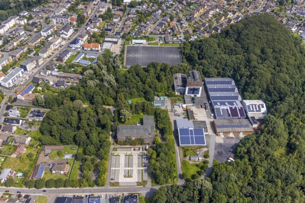 Aerial view, sports field at Schacht III and housing estate Zechenweg in Rünthe, Bergkamen, Ruhr