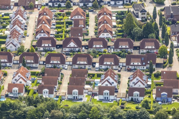 Aerial view, terraced houses, housing estate Espenweg in Weddinghofen, Bergkamen, Ruhr area, North