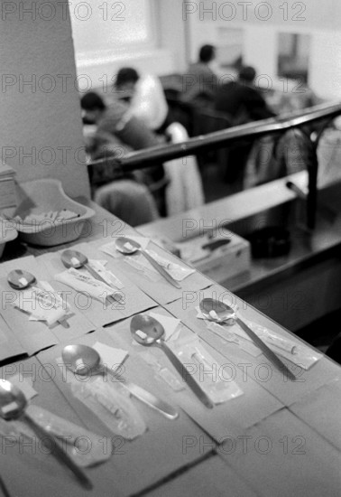 Frankfurt/Main, DEU, 15.03.2000 -- Frankfurt printing room. Drug emergency service rooms in