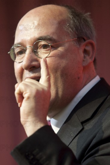 DEU Berlin Gregor Gysi during the Left Party Congress in Berlin-Lichtenberg. Germany Berlin, Gregor