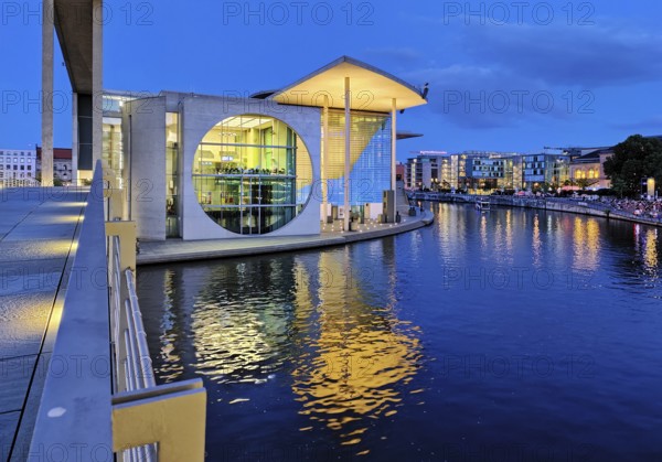 Marie-Elisabeth-Lüders-Haus with the river Spree in the evening, government district, Berlin-Mitte,