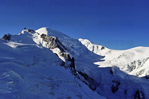 Mont Maudit covered with snow from the left, Mont-Blanc, Dôme du Goûter, Aiguille du Midi mountain