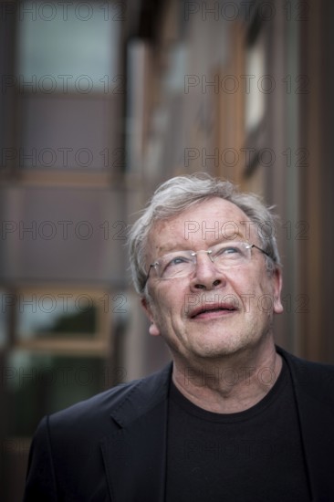 DEU Germany Germany Berlin The Russian writer Viktor Jeroferev, who has a Samuel Fischer fellowship