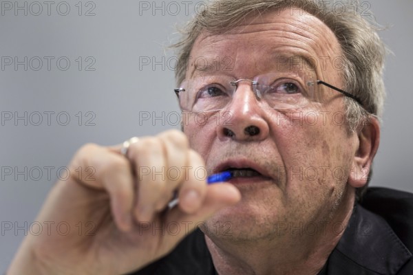 DEU Germany Germany Berlin The Russian writer Viktor Jeroferev, who has a Samuel Fischer fellowship