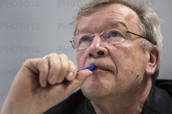DEU Germany Germany Berlin The Russian writer Viktor Jeroferev, who has a Samuel Fischer fellowship