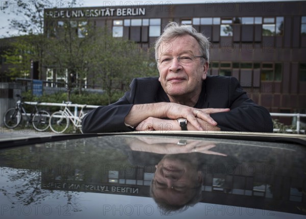 DEU Germany Germany Berlin The Russian writer Viktor Jeroferev, who has a Samuel Fischer fellowship