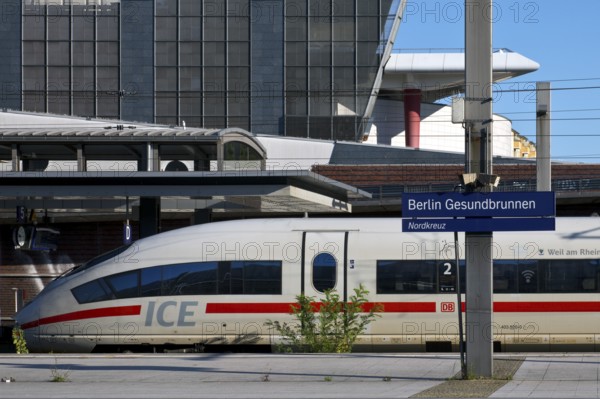 Berlin Gesundbrunnen railway station, Nordkreuz, long-distance and local train station with