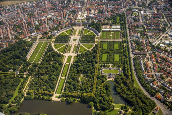 French Garden, Barck Garden with longitudinal and transverse axes, Schwetzingen Palace with Palace