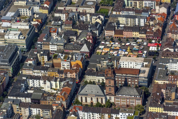 Konkordienkirche Mannheim, in the background market square of Mannheim with former Mannheim town
