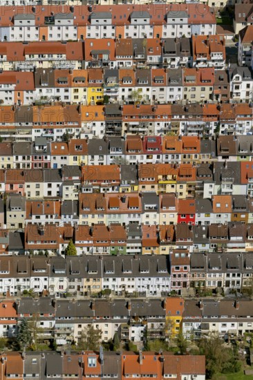 Rows of houses in the Findorff district, rented flats, multi-storey flats, red tiled roofs, attic