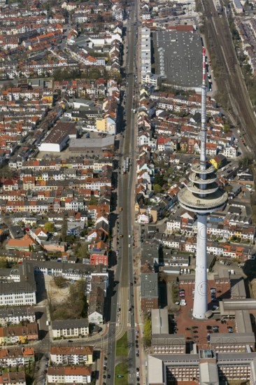 Rows of houses in the Findorff district, rented flats, multi-storey flats, red tiled roofs, attic