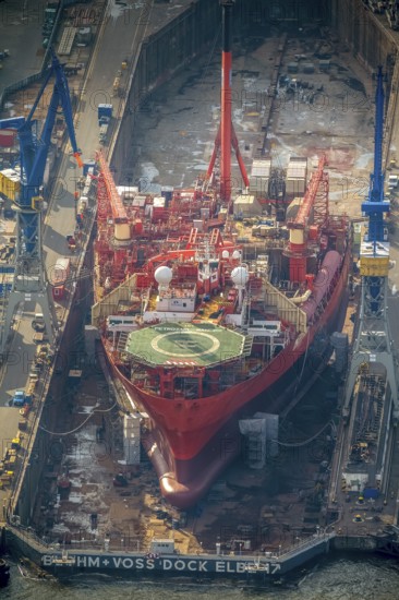 Hamburg harbour, Blohm + Voss shipyard, oil production ship on speech, Petrojarl Banff, Hamburg,