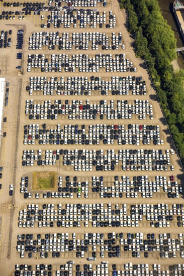 BLG AutoTerminal Hamburg, car loading in Hamburg harbour, car dump, Hamburg harbour, Elbe, Hamburg,