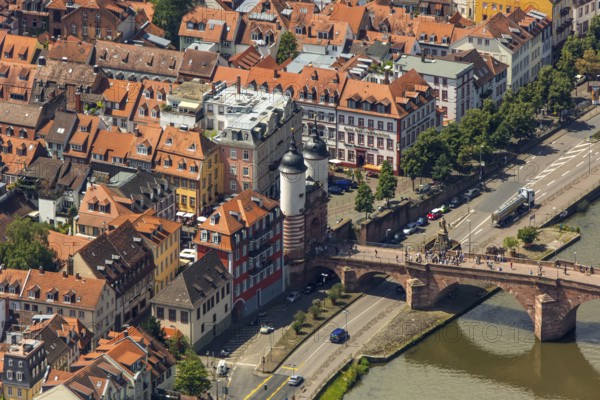 Old Town of Heidelbeerg, Old Bridge and Tor tor of the Aöten Bridge, Heidelberg,