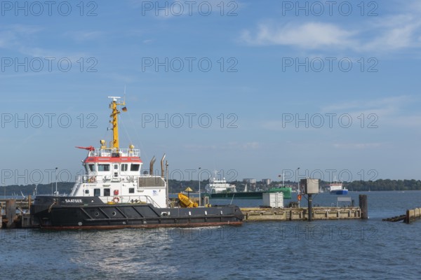 Saatsee in the harbor, multi-purpose ship of the Kiel Canal Waterways and Shipping Authority. Ships