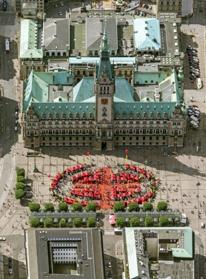 Hamburg City Hall, The Parliament of the Free and Hanseatic City of Hamburg, red pavilions in front