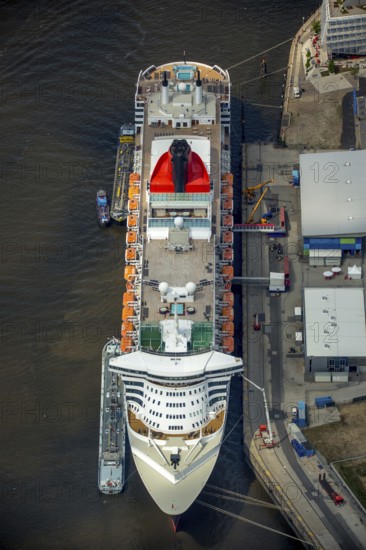 Cruise terminal, Unilever House cruise ship Queen Mary 2, Hamburg harbour, Elbe, Hamburg, Free and