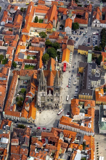 Regensburg Cathedral on Cathedral Square, Cathedral Church of St Peter, Regensburg, independent