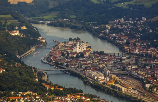 Confluence of the three rivers Danube, Inn and Ilz, Passau, independent university town in the