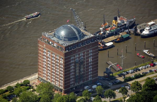 Altes Unionskühlhaus now residence of Nadja Tiller and Walter Giller, Hamburg harbour, Elbe,