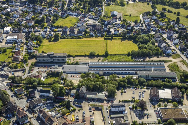 Aerial view, factory premises Beisenbruchstraße, Hof Stock / Alter Bahnhof, Niedersprockhövel,