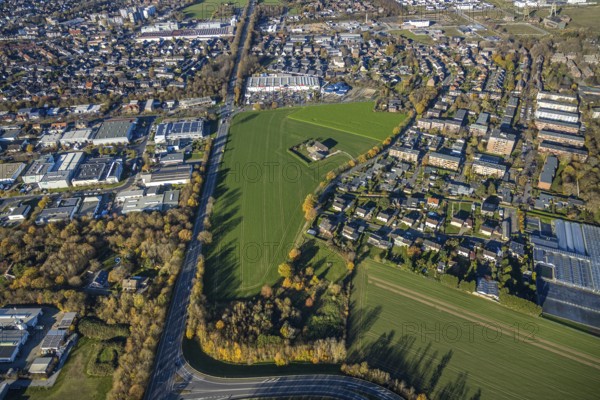 Aerial view, commercial area Lintorfer Straße, toom Baumarkt, Krämer MEGA STORE, Inneboltstraße,