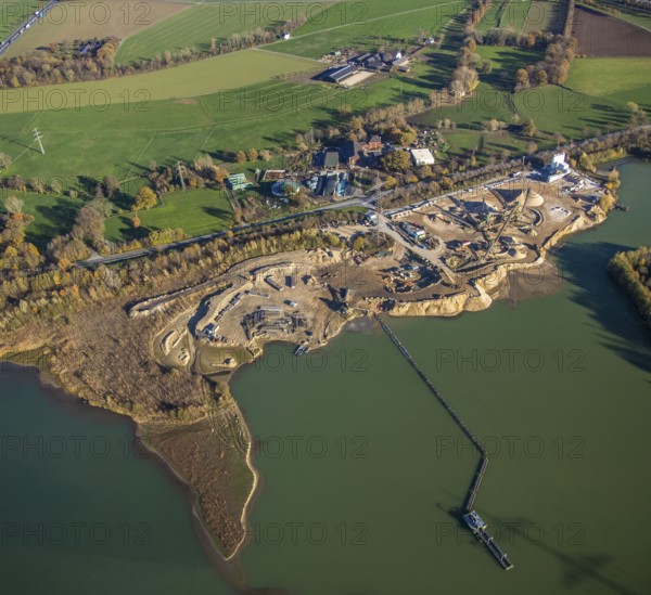 Aerial view, Krefelder Straße quarry pond, meadows and fields, Neukirchen, Neukirchen-Vluyn, Ruhr