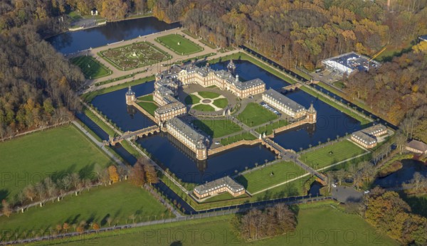 Nordkirchen Palace, Westphalian Versailles, Nordlirchen Palace, 18th century manor house in the