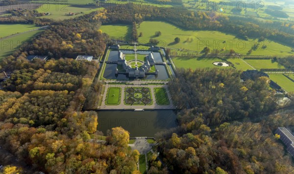 Nordkirchen Palace, Westphalian Versailles, Nordlirchen Palace, 18th century manor house in the