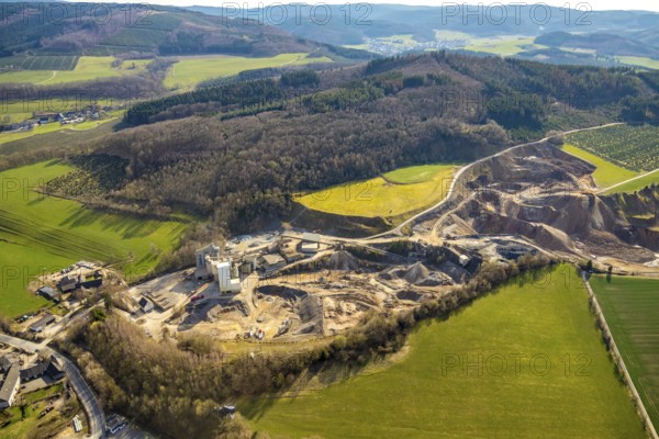 Aerial photo, AMA Westefeld, Deutsche Asphalt GmbH, quarry, Westenfeld, Sundern, Sauerland, North