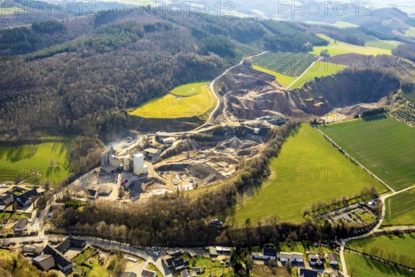 Aerial photo, AMA Westefeld, Deutsche Asphalt GmbH, quarry, Westenfeld, Sundern, Sauerland, North