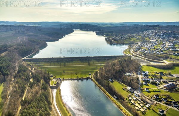 Aerial view, Talsperee Sorpesee, Sperrmauer Sorpesee, Ausgleichsweiher, Langscheid, Sundern,