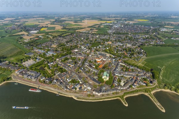 Aerial view, town view Rees, river Rhine, catholic church St. Assumption of the Virgin Mary,