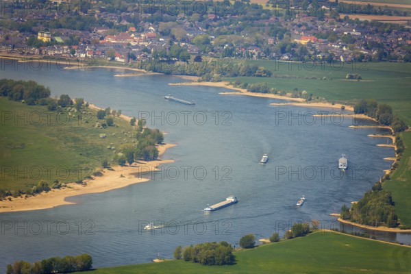 Aerial view, river Rhine, Rheinaue, Reeser Schanz landscape conservation area, shipping, cargo