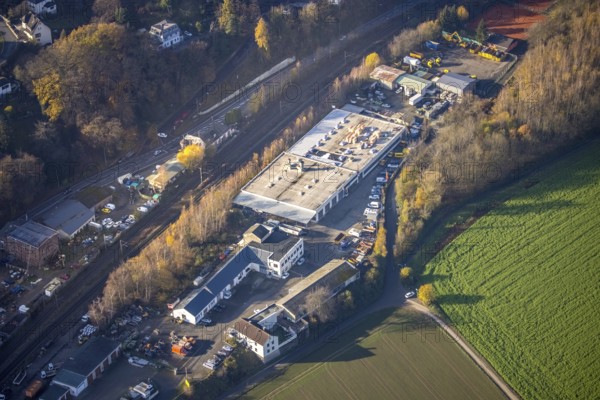 Aerial view, roof work on the roof of Lorenz Karosserie + Lack GmbH, Inder Aue, Hagener Straße,