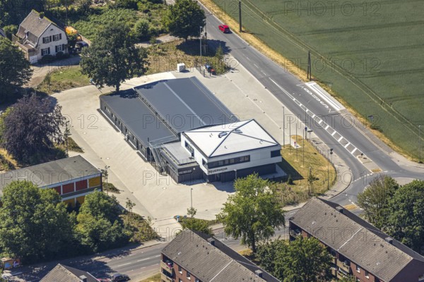 Aerial photo, fire brigade Neukirchen-Vluyn, Lindenstraße, Neukirchen-Vluyn, Lower Rhine, North