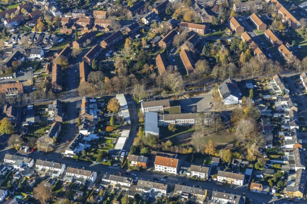 Aerial photo, Friedensreich Hundertwasser School, Neukirchen, Neukirchen-Vluyn, Ruhr area, North