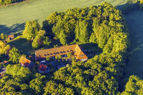 Aerial view, residential building in forest location, Pröbstingstraße, Münster, Münsterland, North
