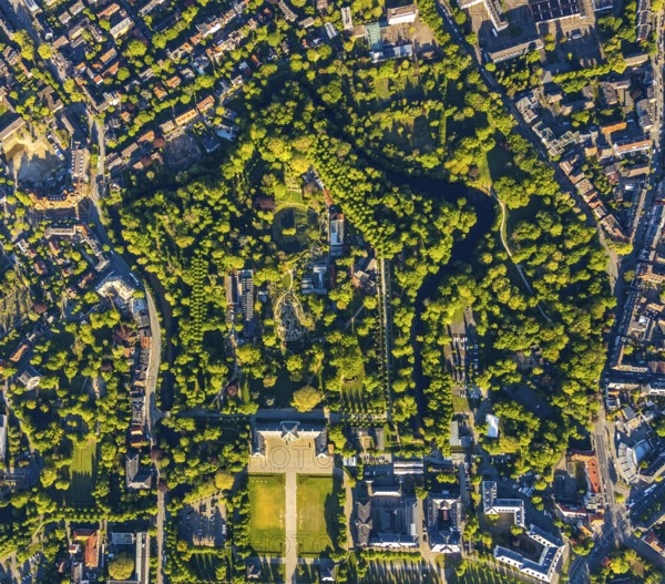Aerial view, Westfälische Wilhelms-Universität Münster, Schlossplatz, Botanischer Garten,