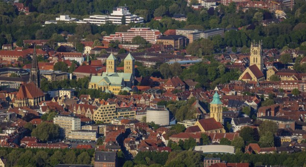 Aerial view, Old Town, St Paul's Cathedral, Cathedral SquarePaulus-Dom, Domplatz, catholic