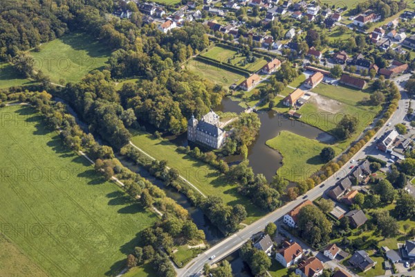 Aerial view, moated castle Hovestadt, baroque garden, Hovestadt, Lippetal, district of Soest, North