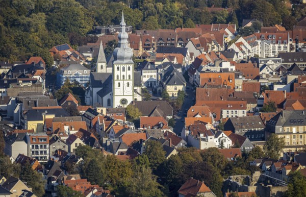 Aerial view, Old Town, evang. Große Marienkirche, Rathausstraße, Lippstadt, district of Soest,