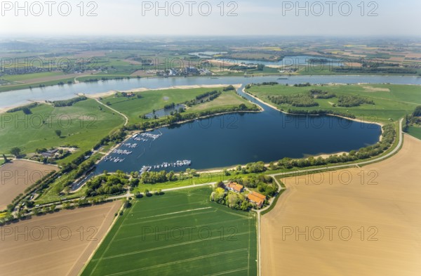 Aerial view, Mahnensee with marina, river Rhine, Rees, Lower Rhine, North Rhine-Westphalia,