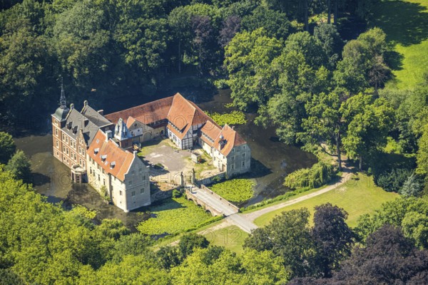 Aerial view, Schloss Senden, moated castle, Senden, Münsterland, North Rhine-Westphalia, Germany,