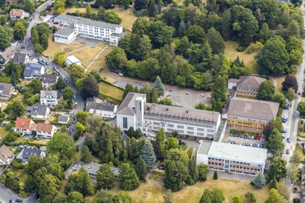 Aerial view, Walburgisgymnasium und Walburgisrealschule, Placida-Viel-Berufskolleg, Menden,