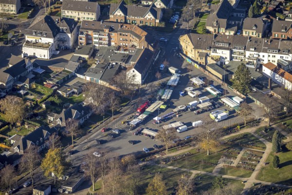 Aerial view, market place Meerbeck, Johann-Esser-Platz, Rheinkamp-Meerbeck, Mörs, Ruhr area, North